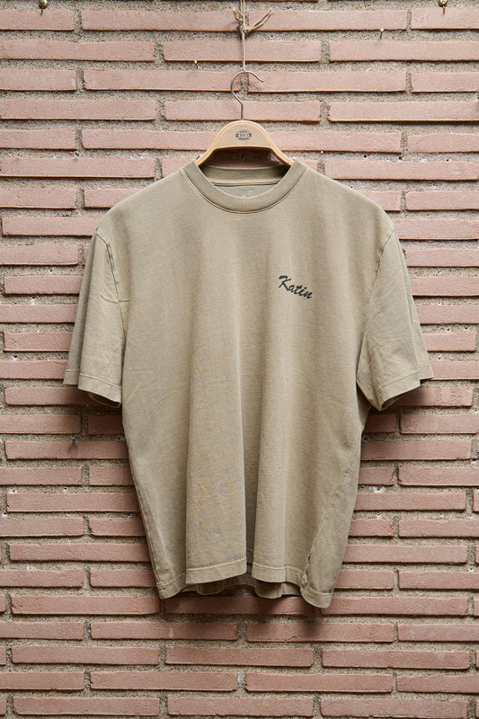 Katin T-shirt working hard